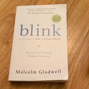 Blink by Malcolm Gladwell Book